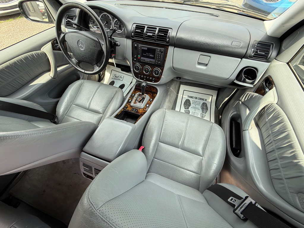 2005 Mercedes-Benz M-Class Image 20