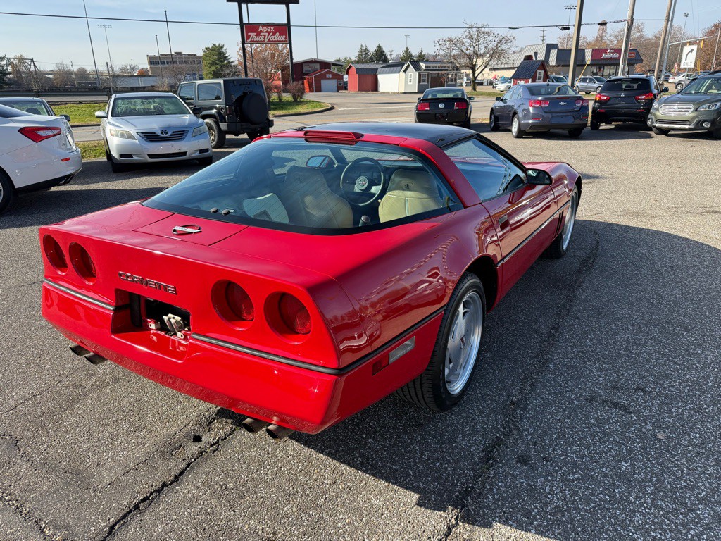 1985 Chevrolet Corvette Image 7