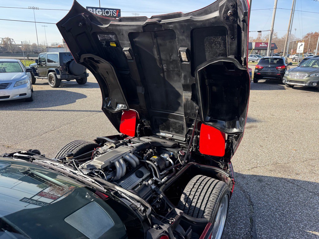 1985 Chevrolet Corvette Image 19