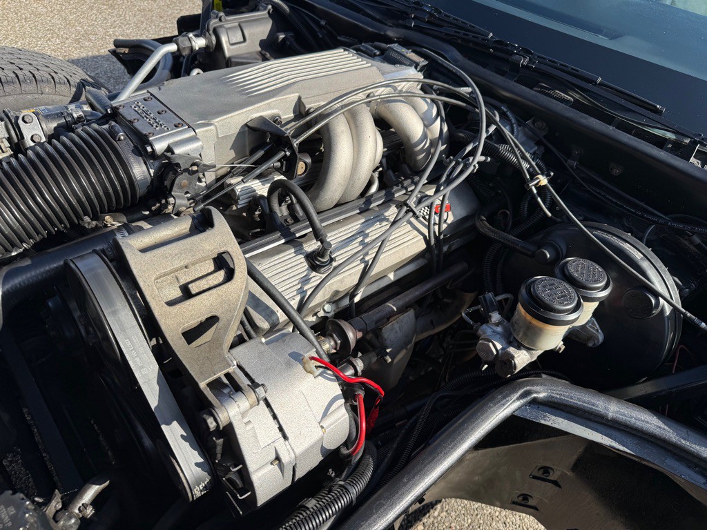 1985 Chevrolet Corvette Image 21