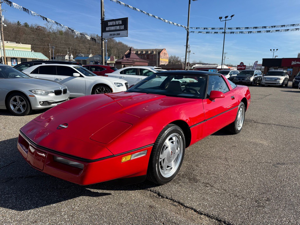 1985 Chevrolet Corvette Image 26