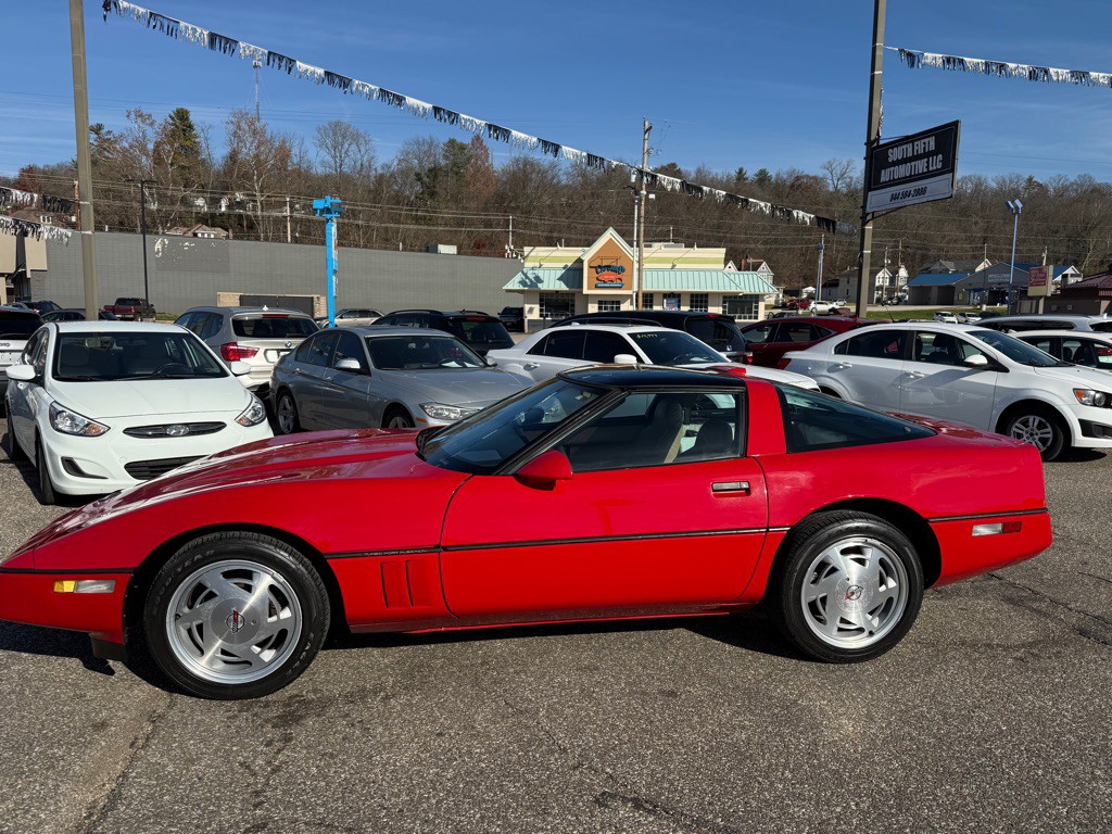 1985 Chevrolet Corvette Image 31