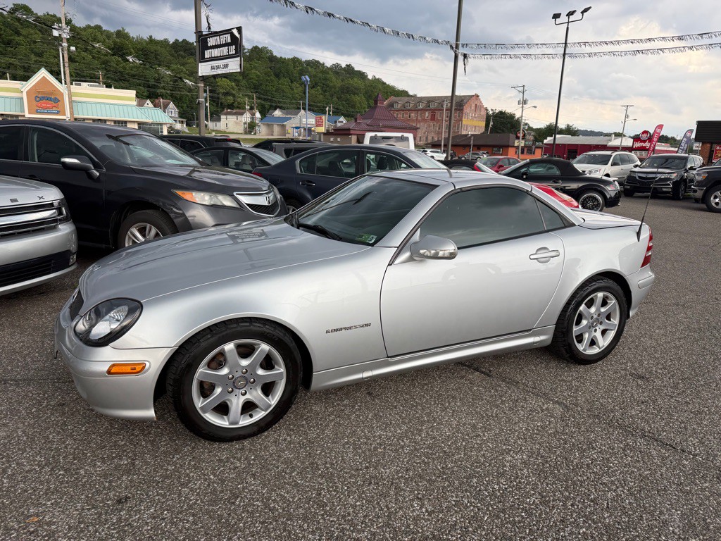 2001 Mercedes-Benz SLK-Class Image 1