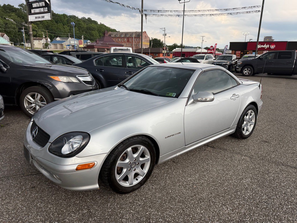 2001 Mercedes-Benz SLK-Class Image 3