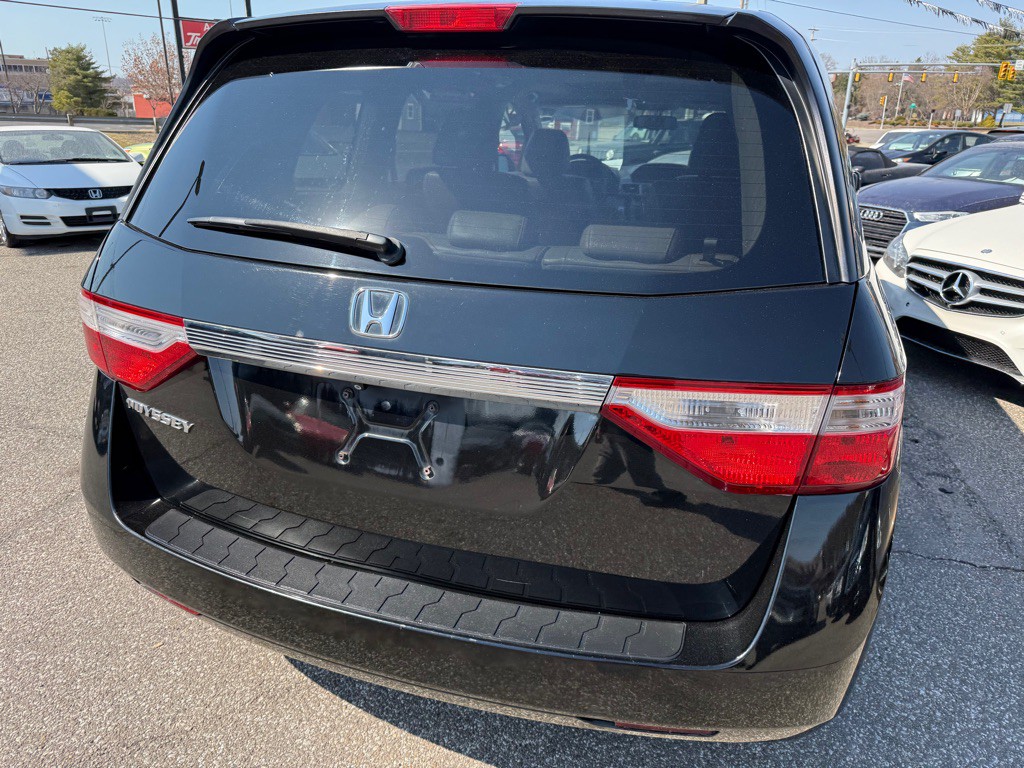 2012 Honda Odyssey Image 8