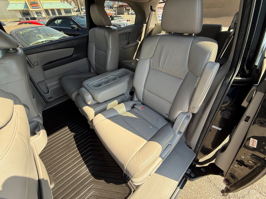2012 Honda Odyssey Image 14
