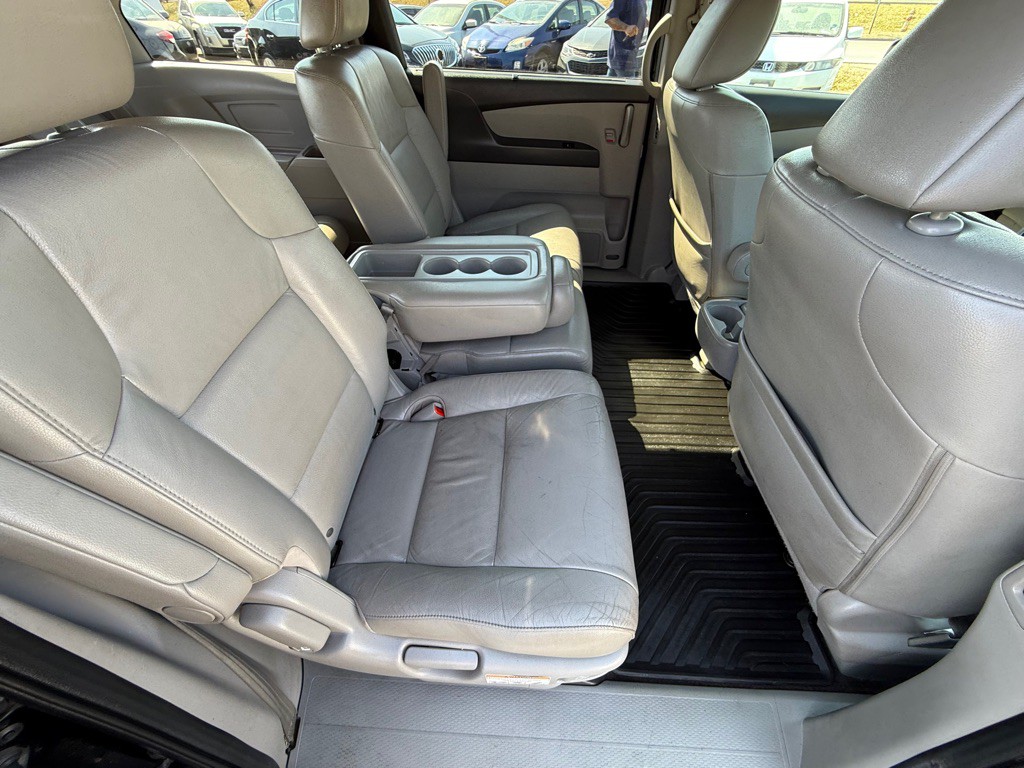 2012 Honda Odyssey Image 15