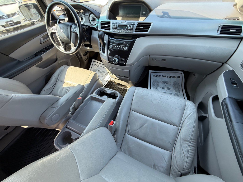 2012 Honda Odyssey Image 18