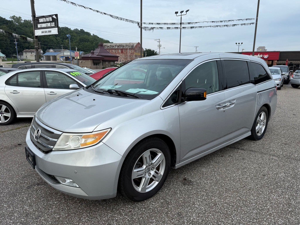 2011 Honda Odyssey Image 3