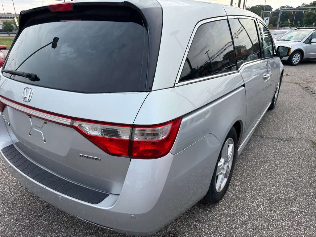 2011 Honda Odyssey Image 10