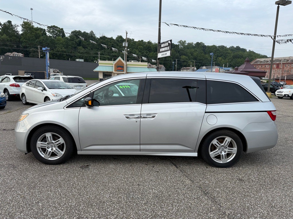 2011 Honda Odyssey Image 14