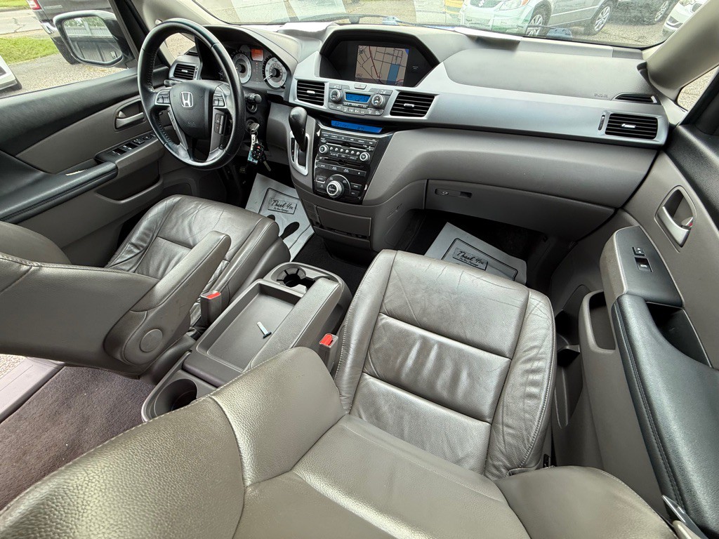 2011 Honda Odyssey Image 20