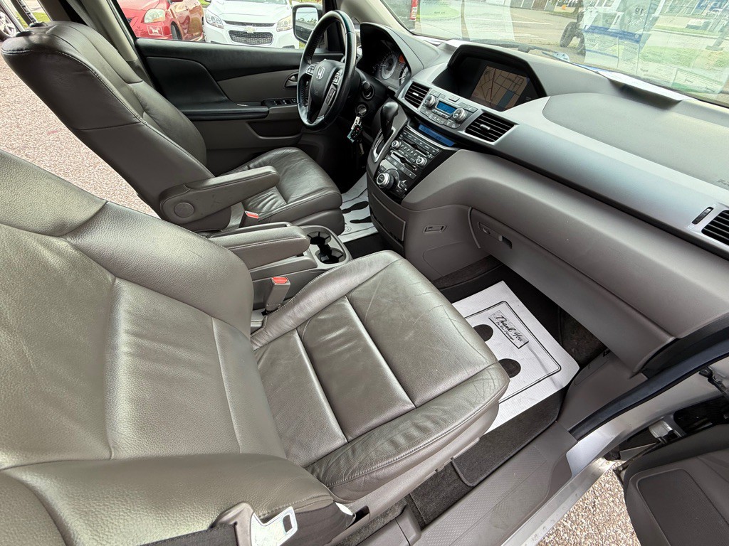 2011 Honda Odyssey Image 21