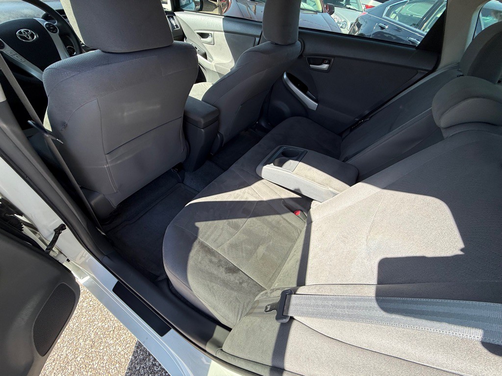 2010 Toyota Prius Image 15