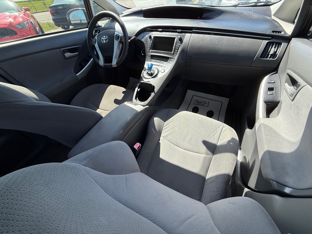 2010 Toyota Prius Image 18