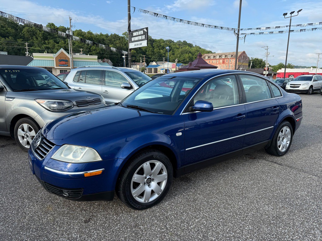 2002 Volkswagen Passat Image 1