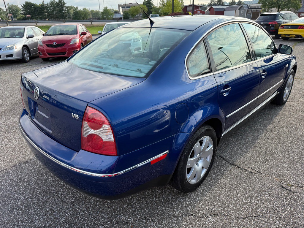 2002 Volkswagen Passat Image 7
