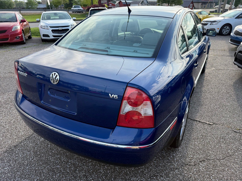 2002 Volkswagen Passat Image 8