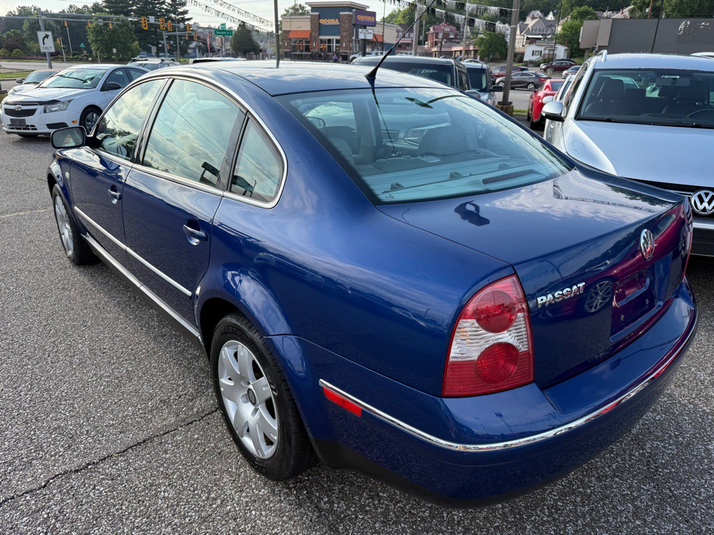 2002 Volkswagen Passat Image 11