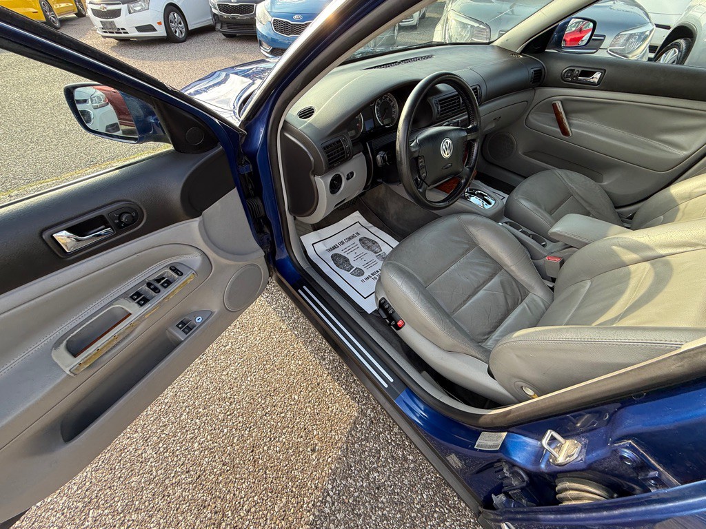 2002 Volkswagen Passat Image 14