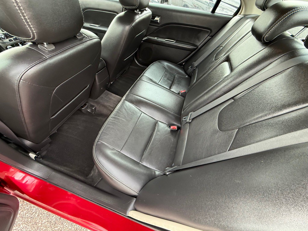 2012 Ford Fusion Image 17