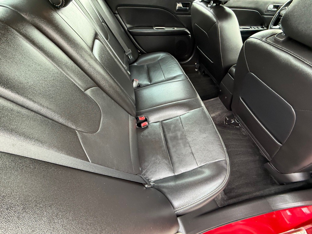 2012 Ford Fusion Image 18