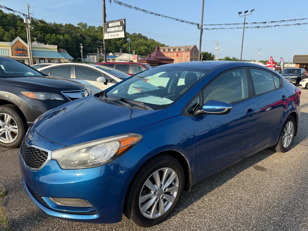 2014 Kia Forte Image 2