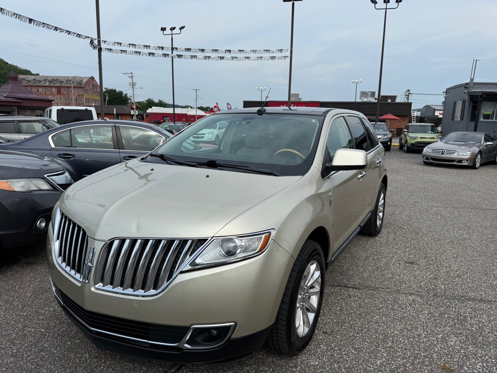 2011 Lincoln MKX Image 3