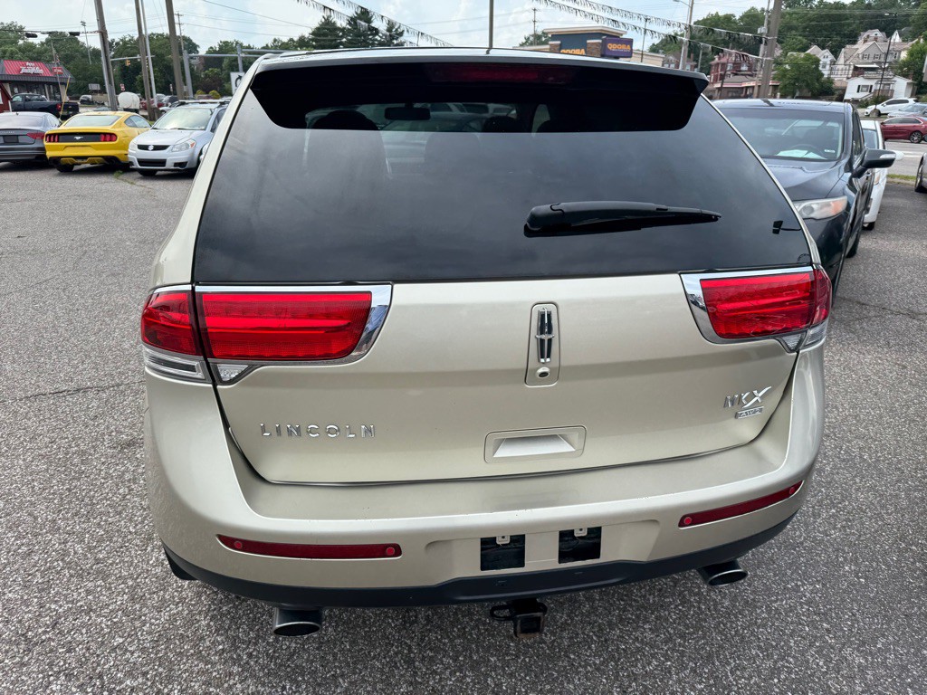 2011 Lincoln MKX Image 8