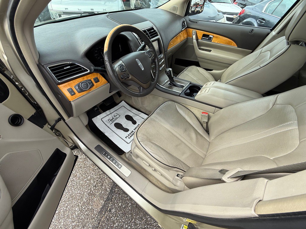 2011 Lincoln MKX Image 11