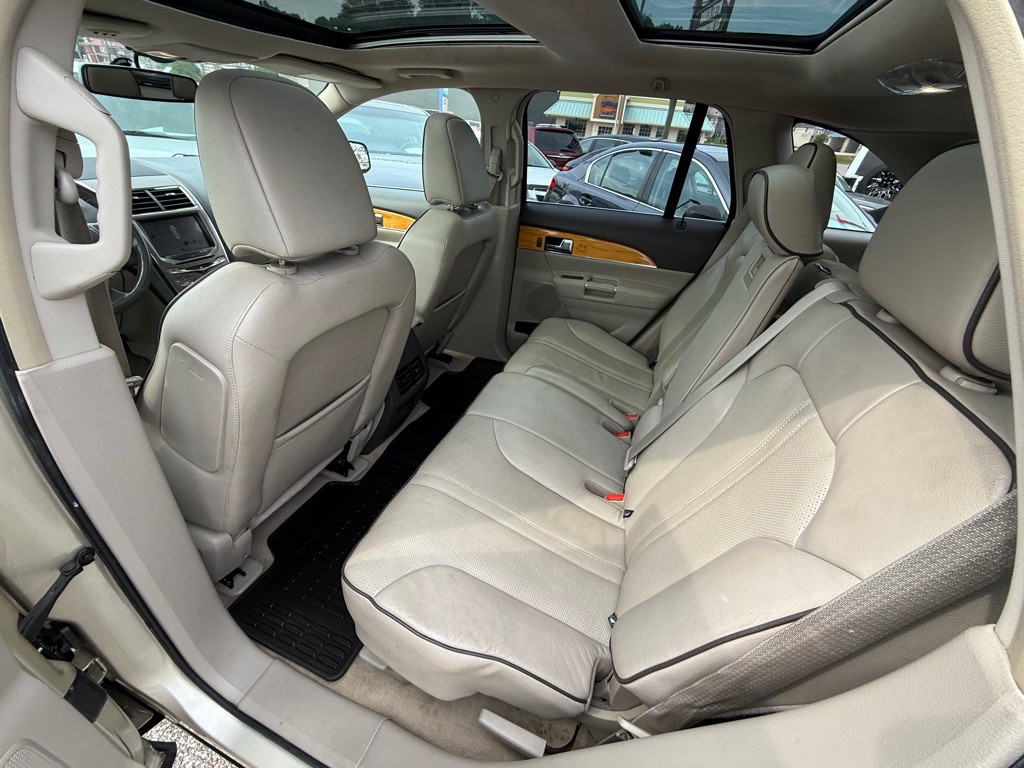 2011 Lincoln MKX Image 13