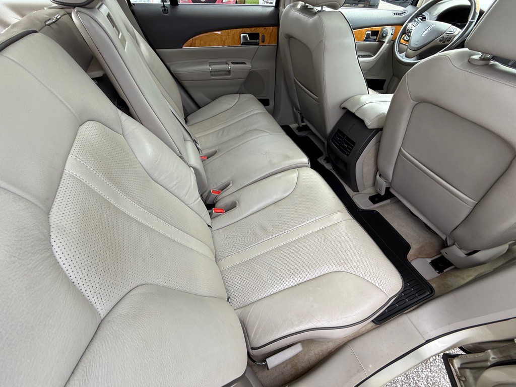 2011 Lincoln MKX Image 15
