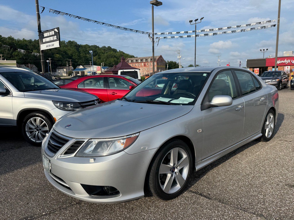 2011 Saab 9-3 Image 3