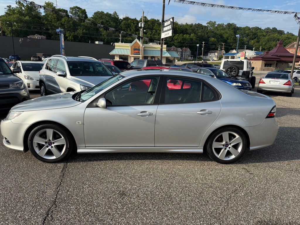 2011 Saab 9-3 Image 11