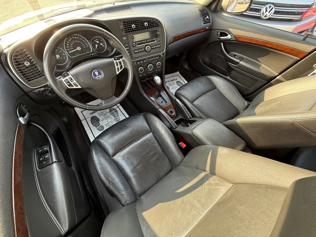 2011 Saab 9-3 Image 14