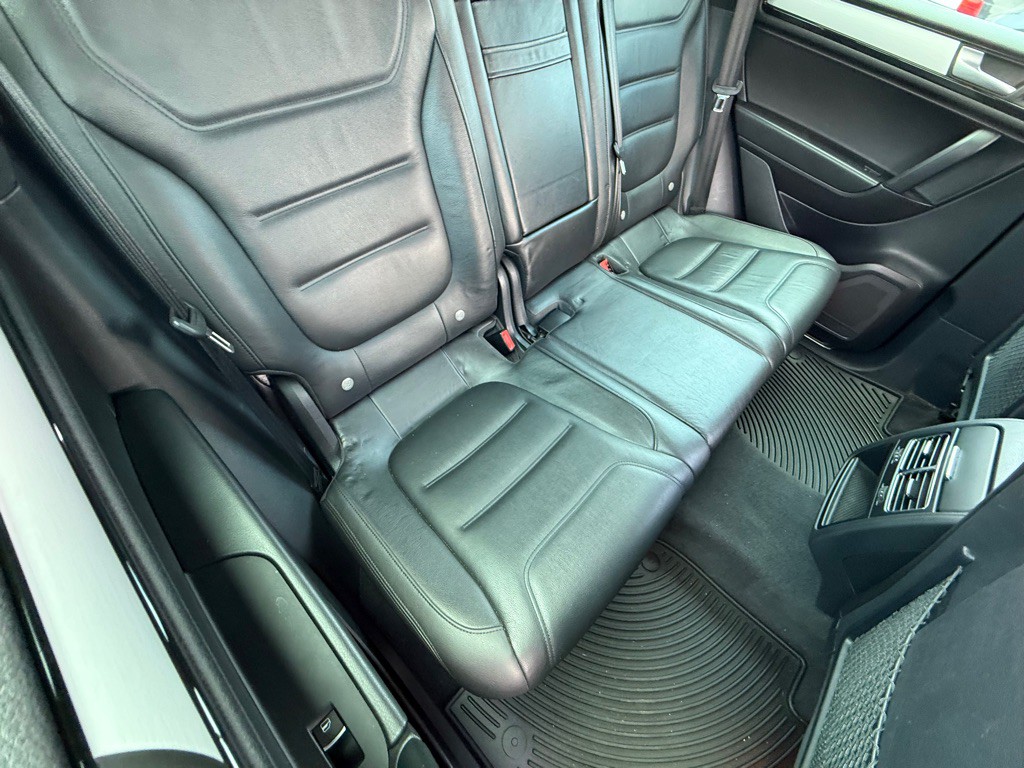 2014 Volkswagen Touareg Image 14