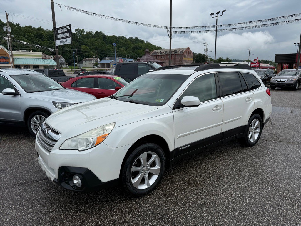 2014 Subaru Outback Image 2