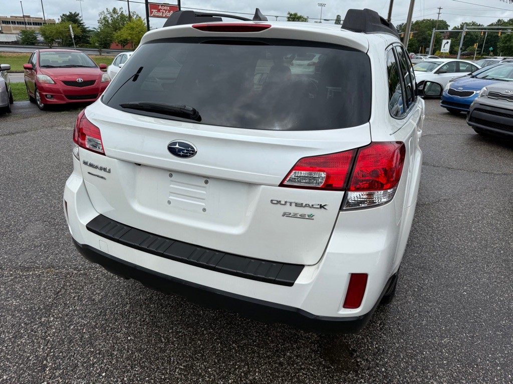 2014 Subaru Outback Image 7