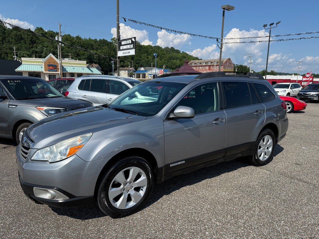 2010 Subaru Outback Image 1