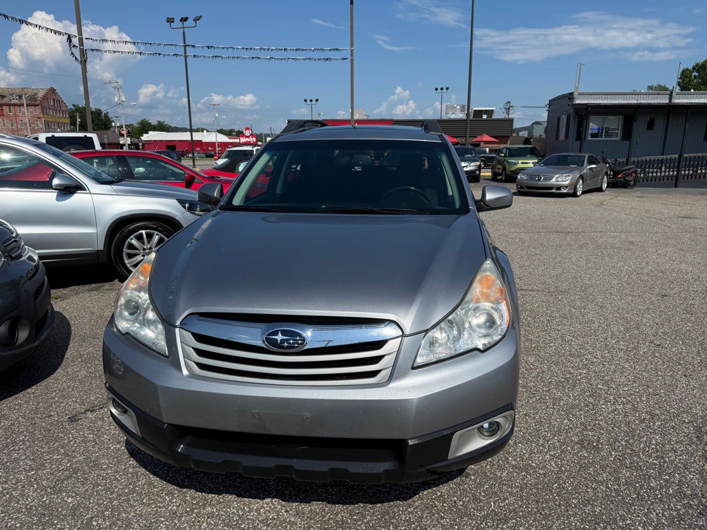 2010 Subaru Outback Image 5