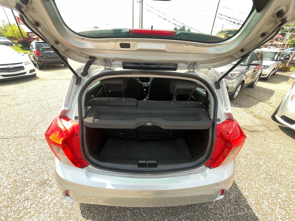 2016 Chevrolet Spark Image 15
