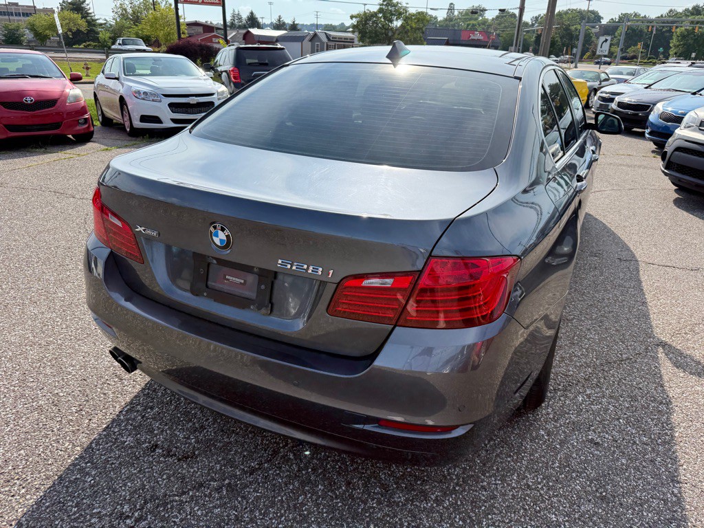 2015 BMW 5 Series Image 10