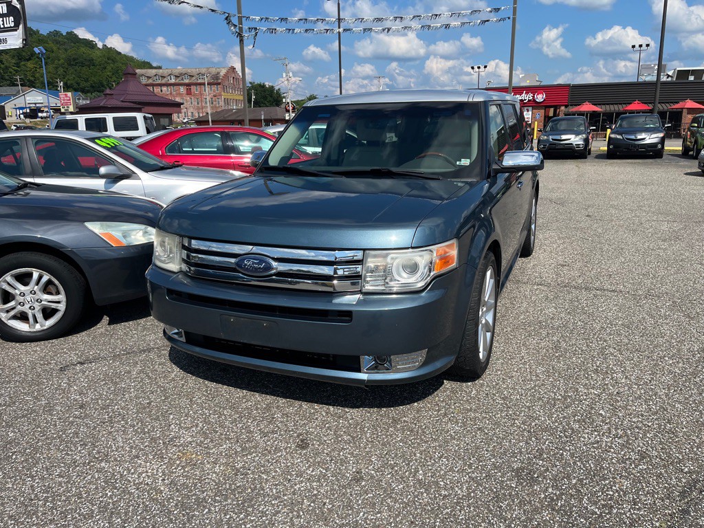 2010 Ford Flex Image 2