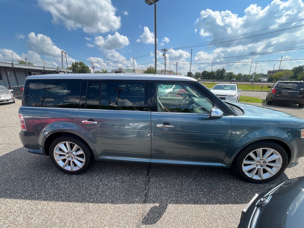 2010 Ford Flex Image 5