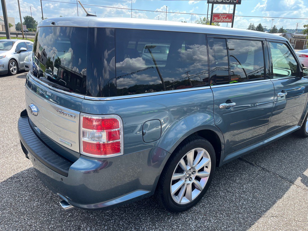 2010 Ford Flex Image 6