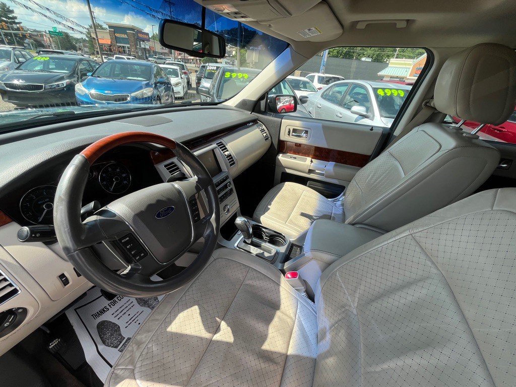 2010 Ford Flex Image 10