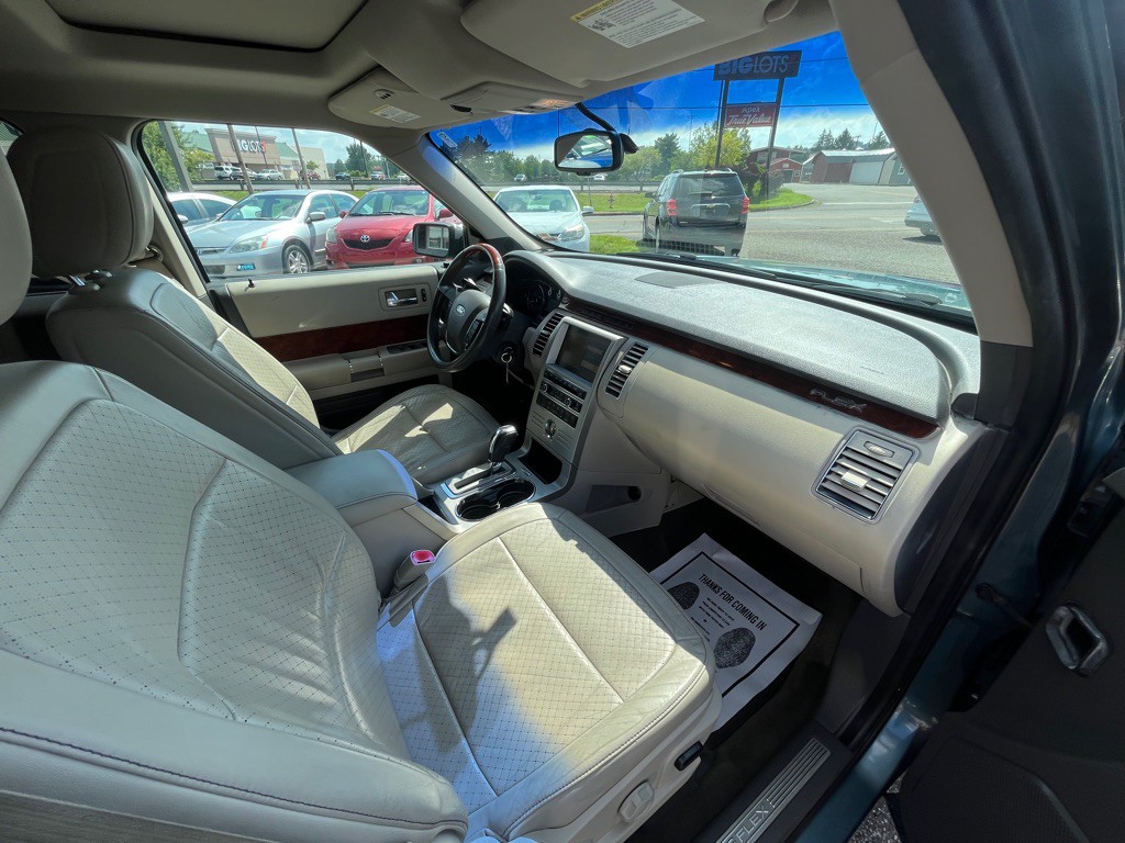 2010 Ford Flex Image 21