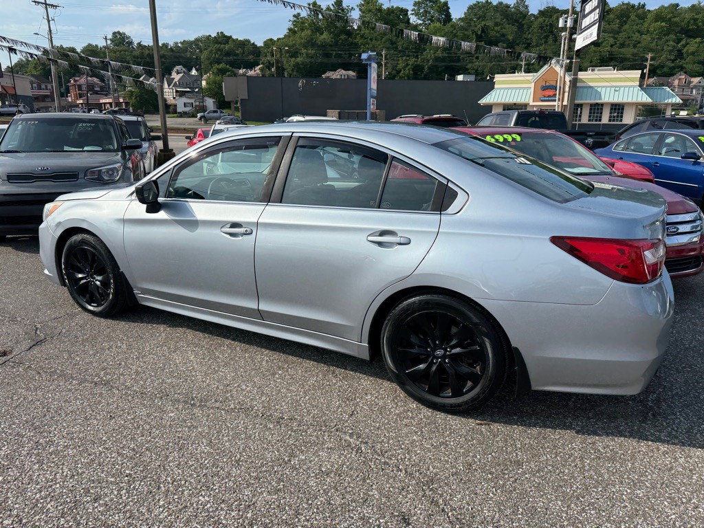 2017 Subaru Legacy Image 12