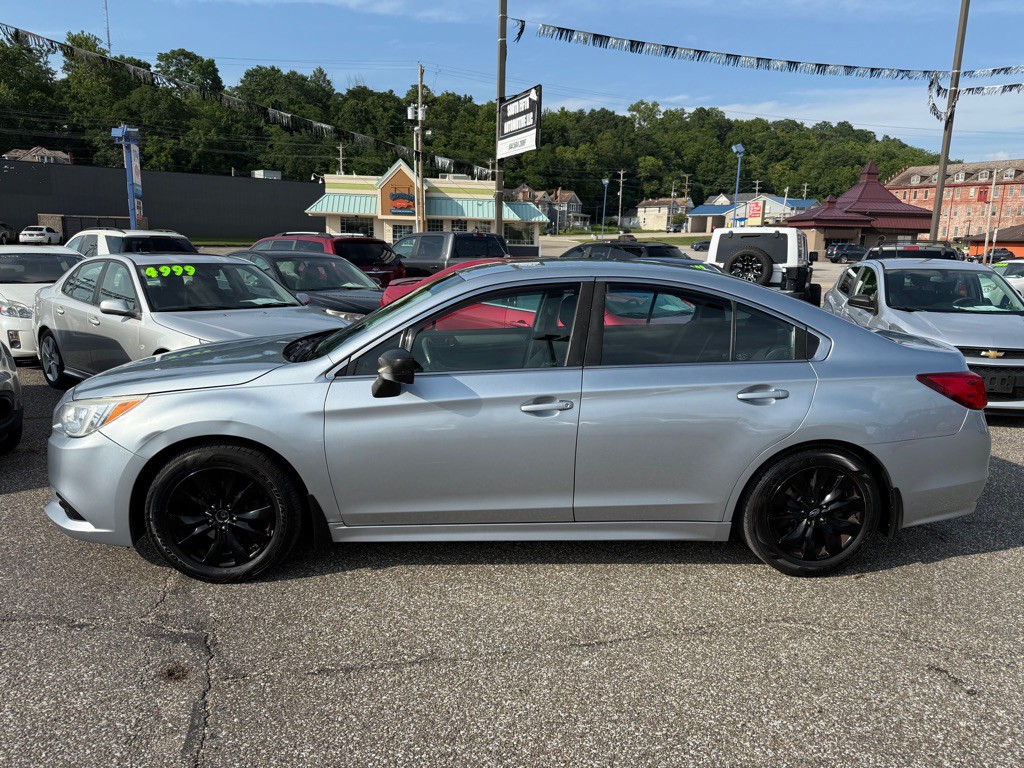 2017 Subaru Legacy Image 13