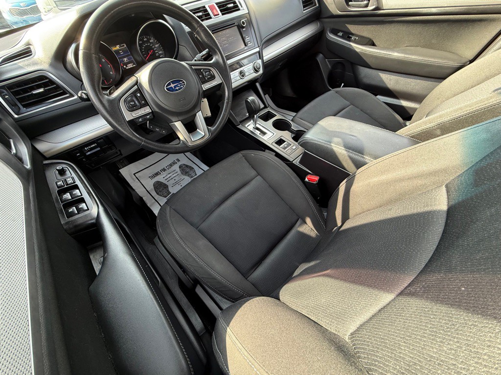 2017 Subaru Legacy Image 16